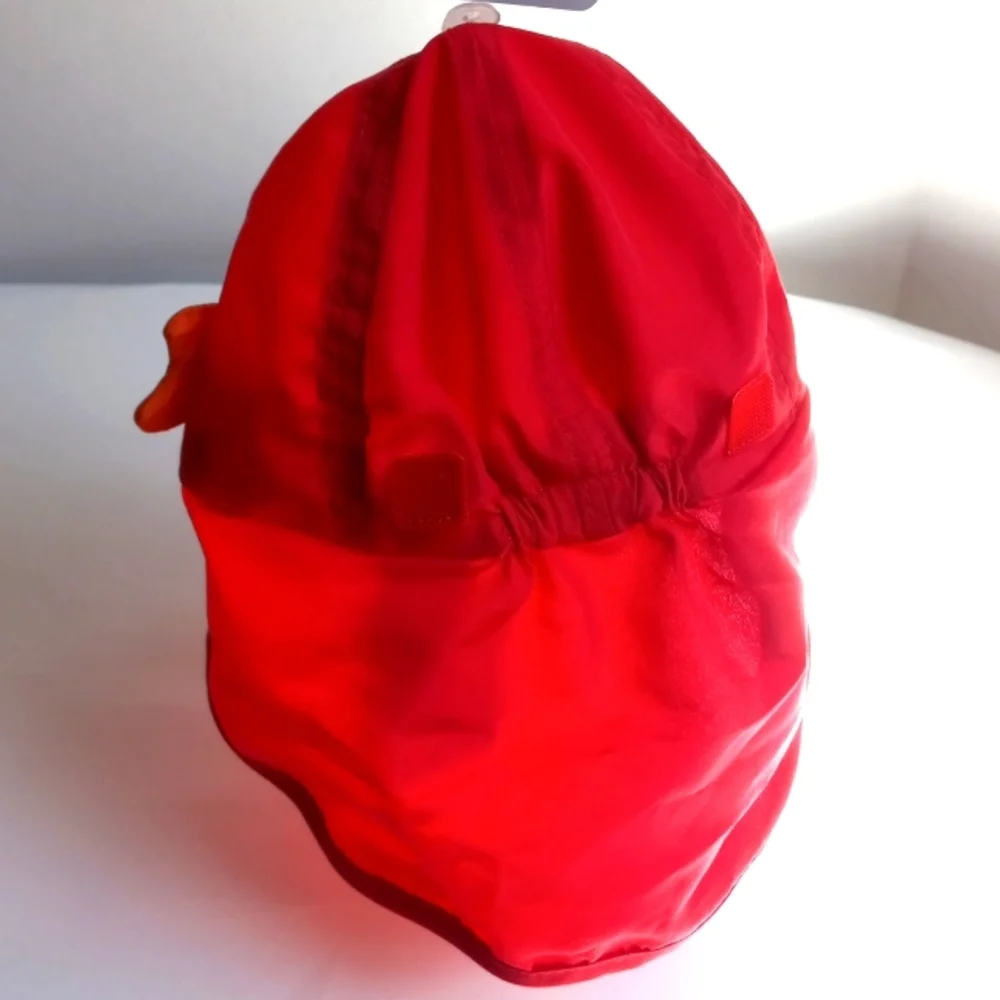 RED SUMMER HAT